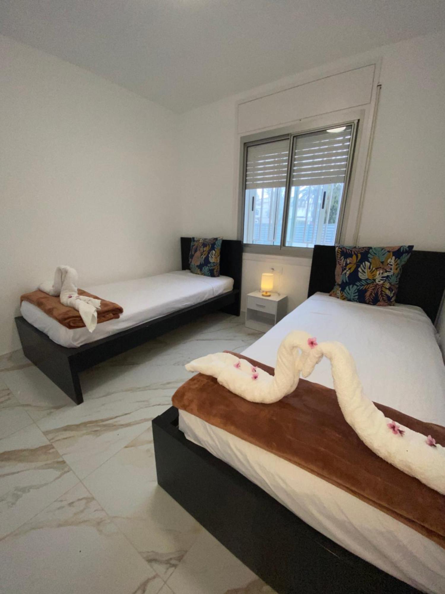 Requesens Playa Apartment Empuriabrava Exterior photo