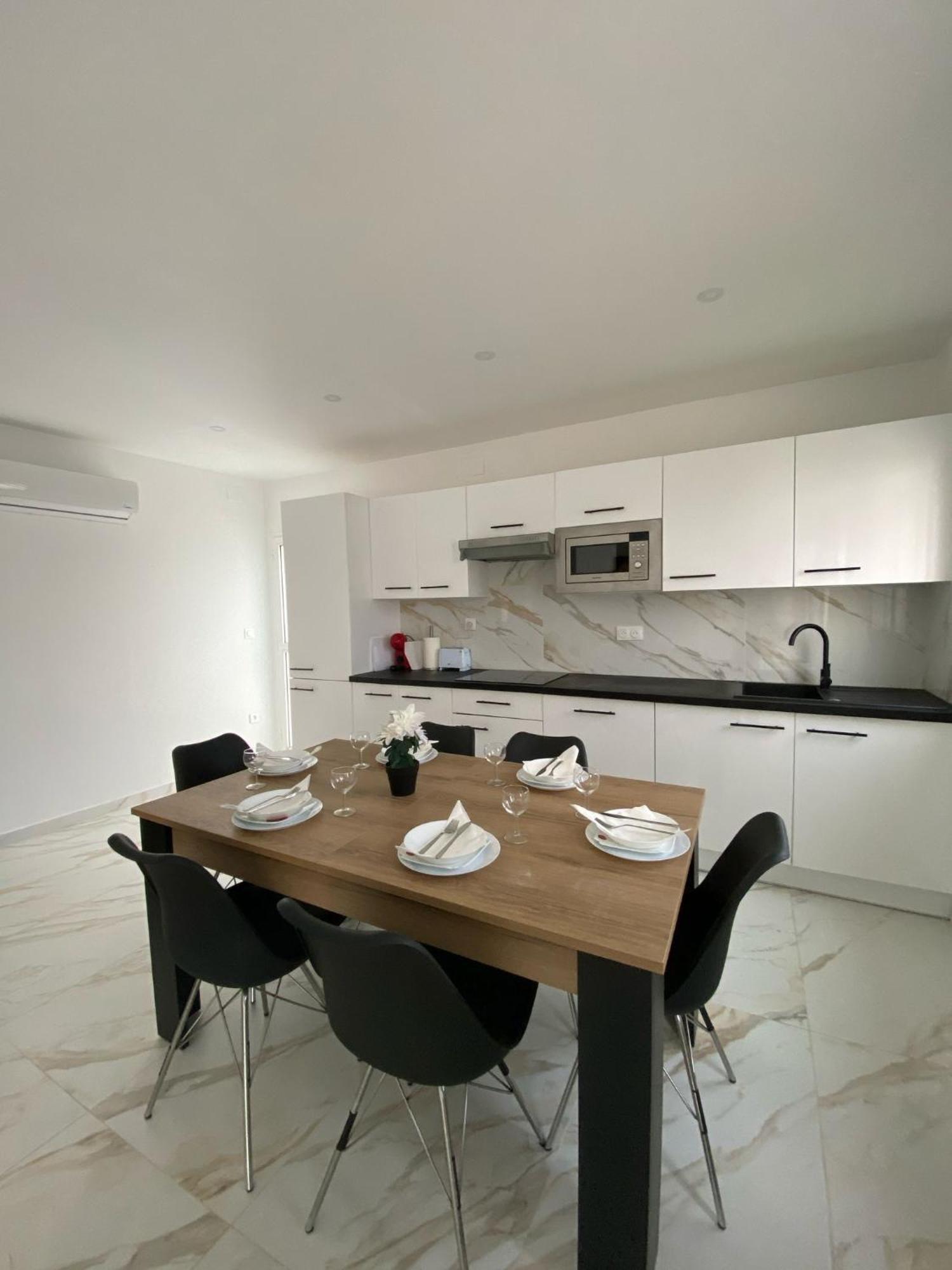 Requesens Playa Apartment Empuriabrava Exterior photo